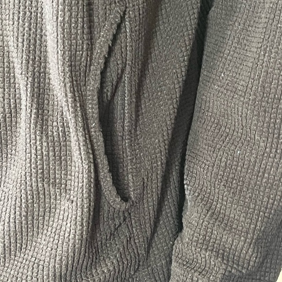 Tangerine 1/4 Zip Textured Black Squares Pullover Jacket Sz Large - Picture 3 of 6